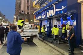 أسباب اغلاق محلات بلبن